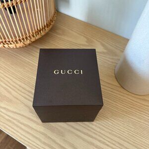 Gucci box for storage *no watch